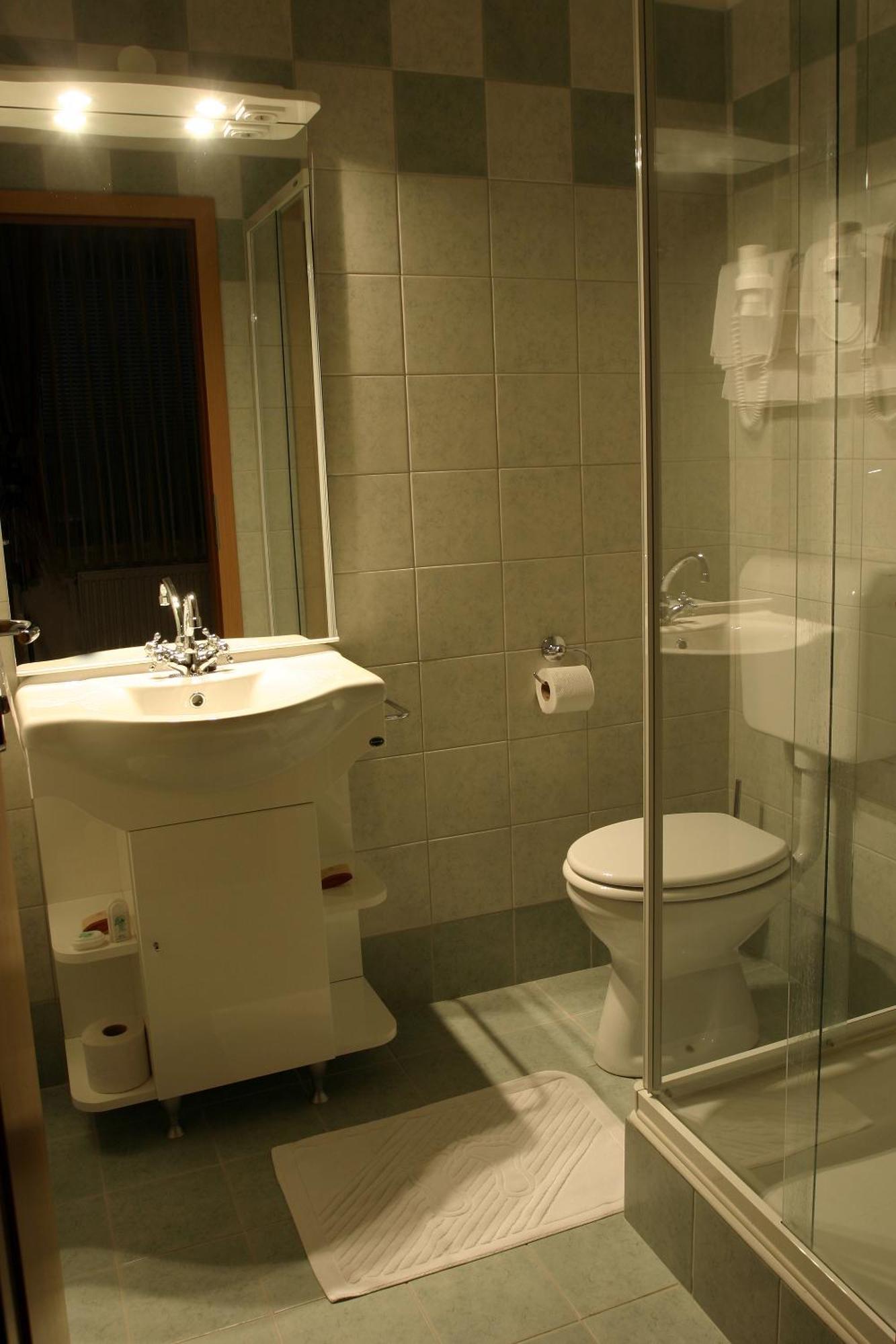 Hotel Oskar Zaplata Preddvor Room photo