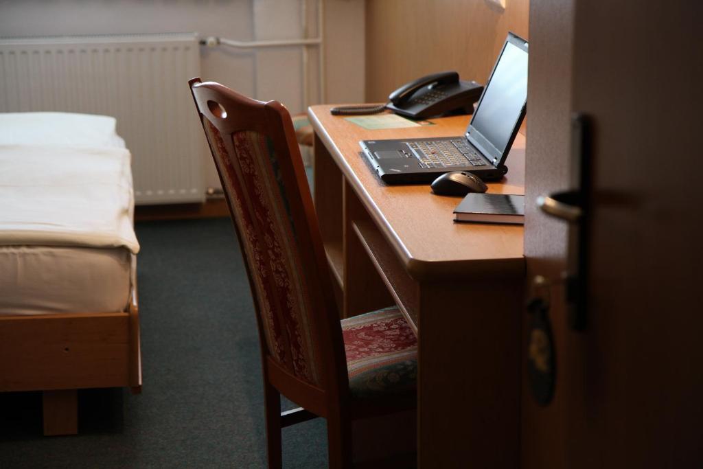 Hotel Oskar Zaplata Preddvor Room photo